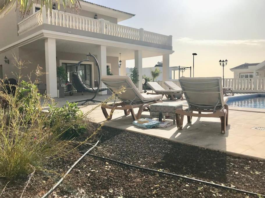 Villa Vista Bella Costa Adeje In Ruhiger Villengegend Mit Meerblick ภายนอก รูปภาพ