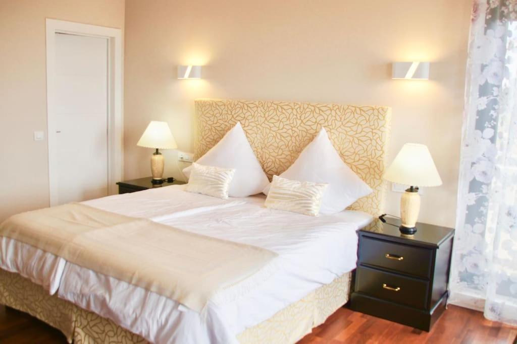 Villa Vista Bella Costa Adeje In Ruhiger Villengegend Mit Meerblick ภายนอก รูปภาพ