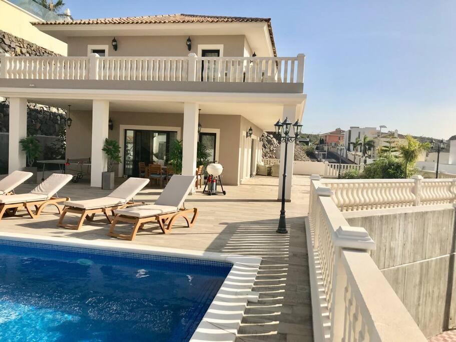 Villa Vista Bella Costa Adeje In Ruhiger Villengegend Mit Meerblick ภายนอก รูปภาพ