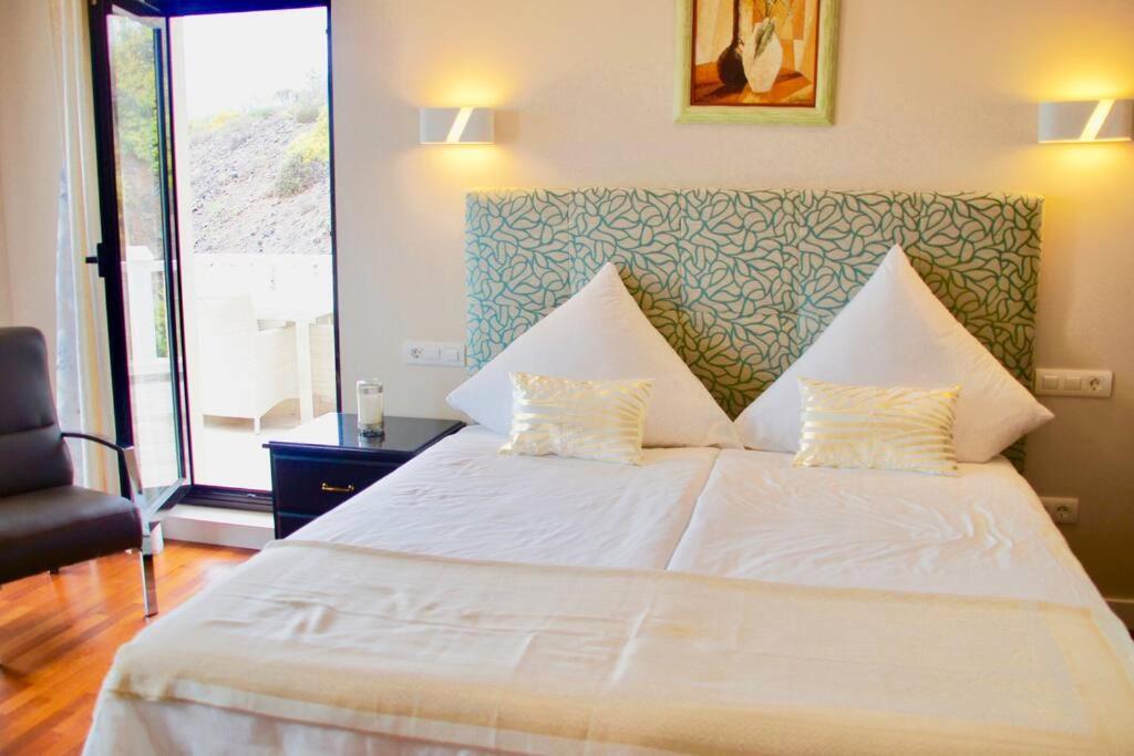 Villa Vista Bella Costa Adeje In Ruhiger Villengegend Mit Meerblick ภายนอก รูปภาพ