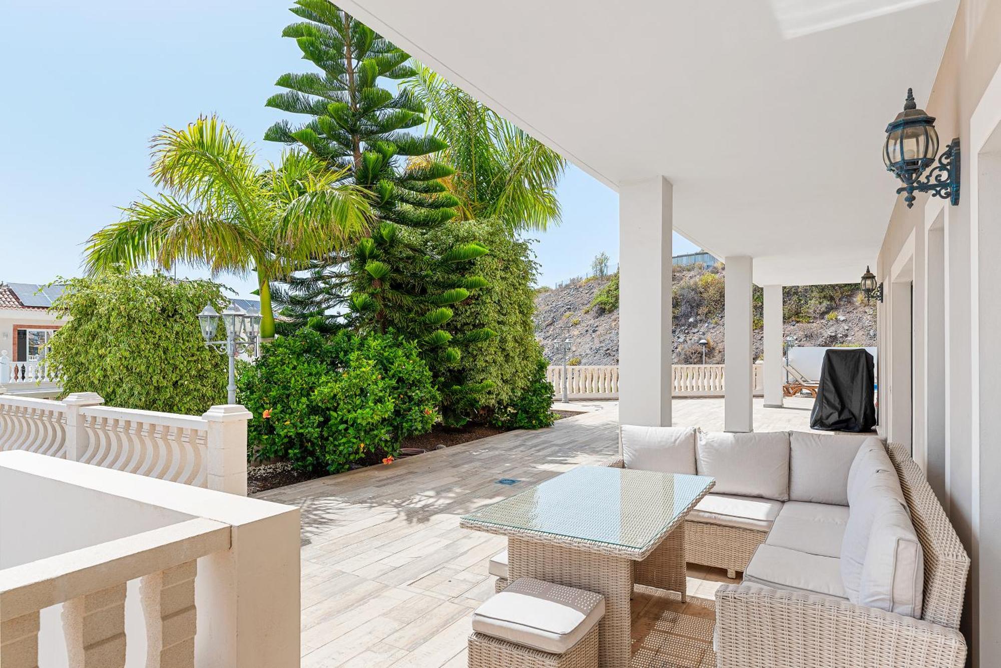 Villa Vista Bella Costa Adeje In Ruhiger Villengegend Mit Meerblick ภายนอก รูปภาพ