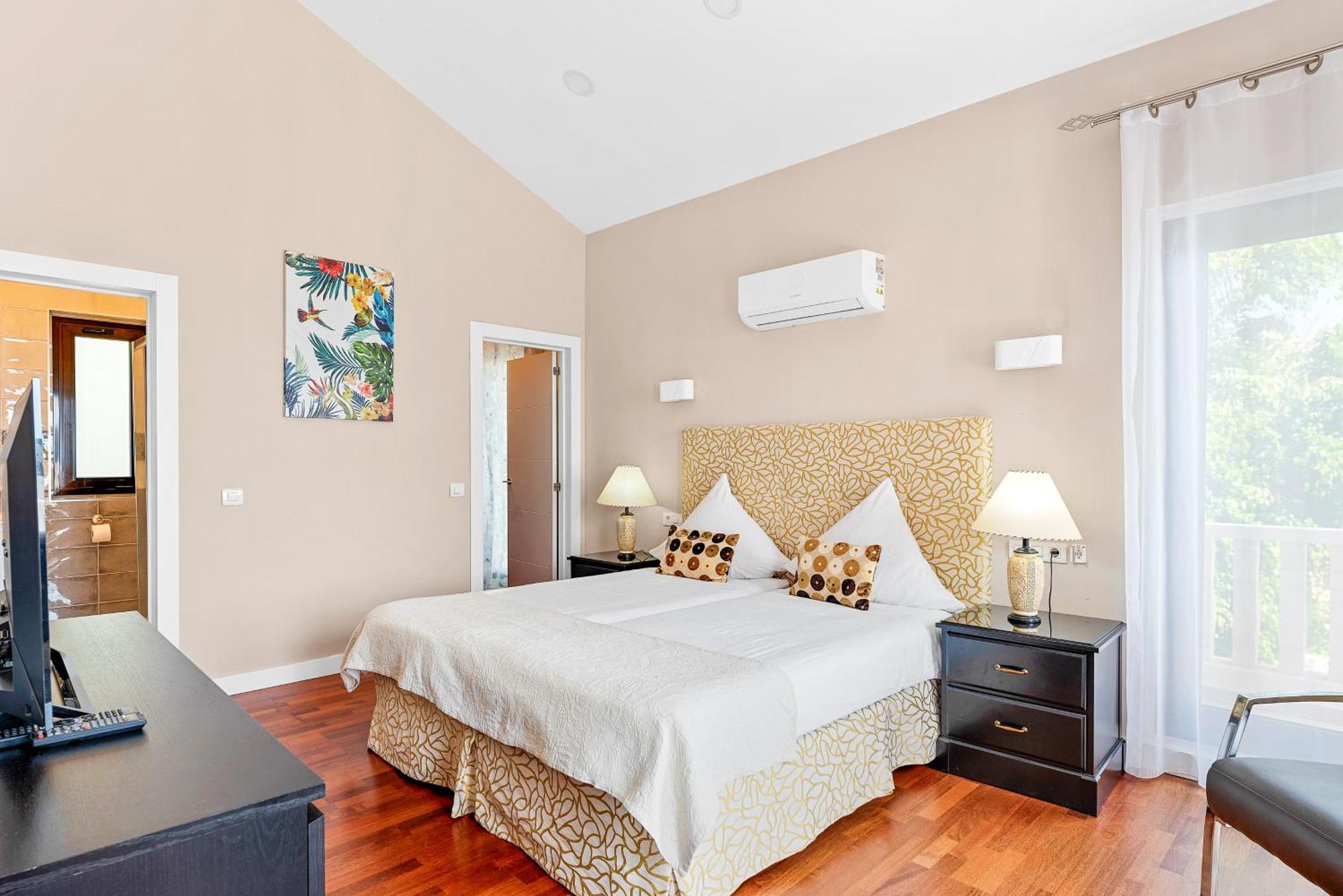Villa Vista Bella Costa Adeje In Ruhiger Villengegend Mit Meerblick ภายนอก รูปภาพ